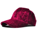 casquette en velours hiver rouge bordeaux